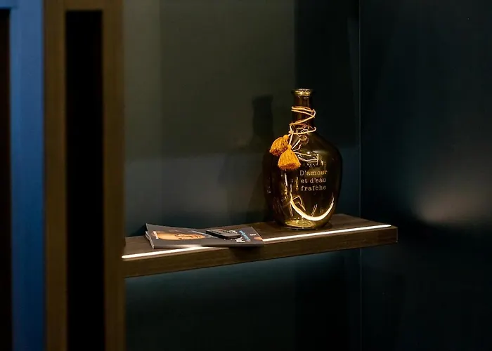 Deluxe Whirlpool Bath & Contemporary Experience アパート